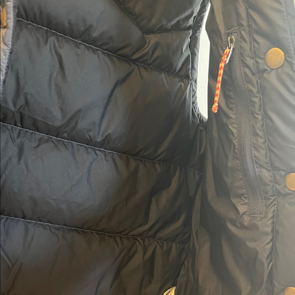 PATAGONIA W'S BIVY HOODED VEST - Picture 8 of 12